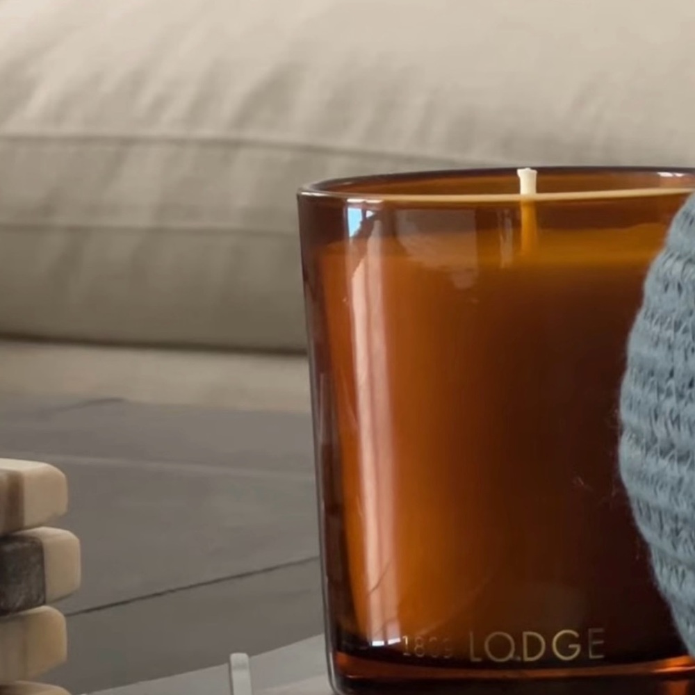 FREE PEOPLE 1809 Collection Candle-Lodge 8oz - Picture 4 of 11